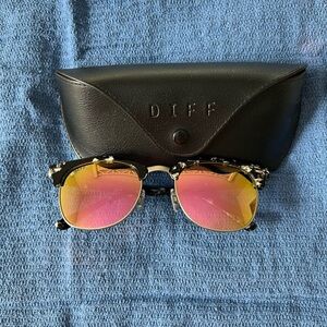 NWOT Diff polarized sunglasses